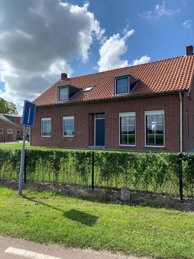 Familieverblijf De Groene Specht Sluis Esterno foto
